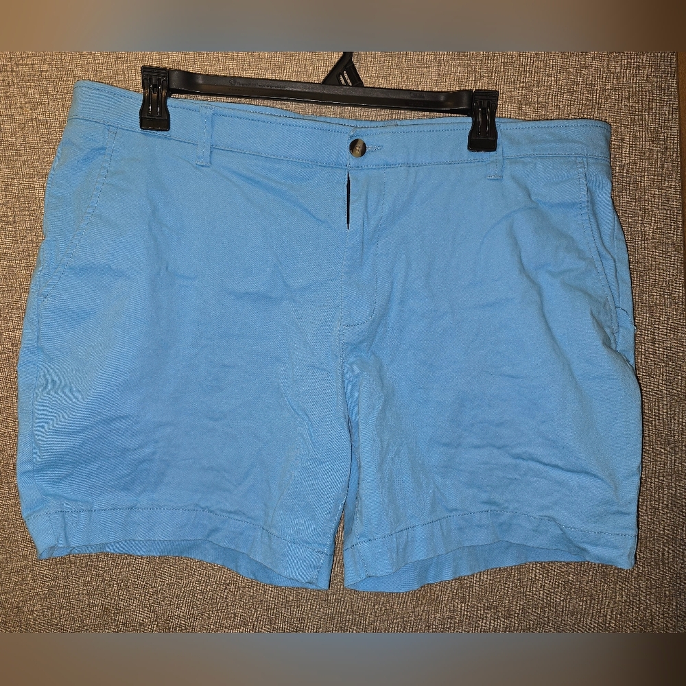 Crown & Ivy Men's Blue Shorts Size 42